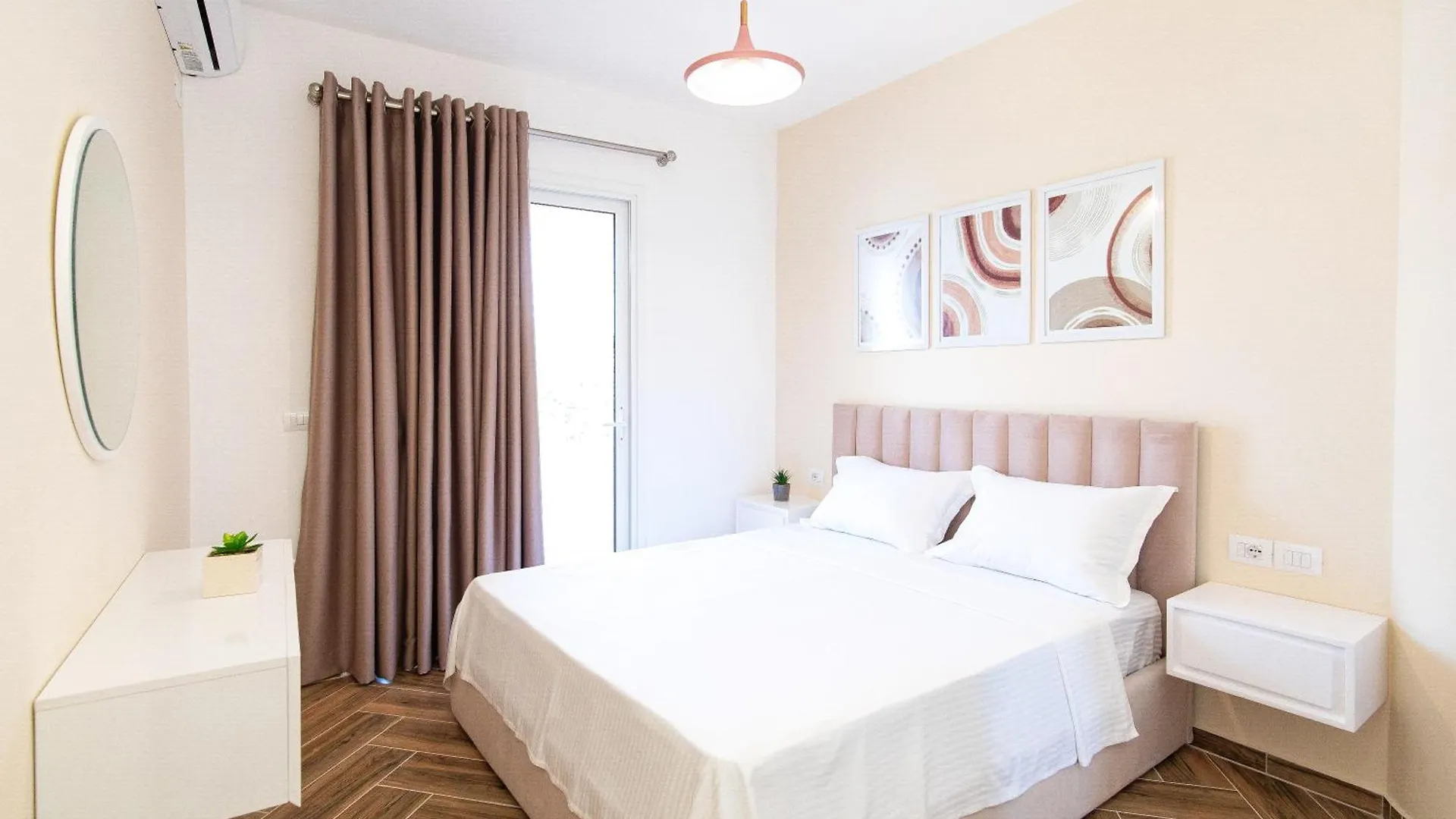 Apartment Captain'S Residence Ksamil