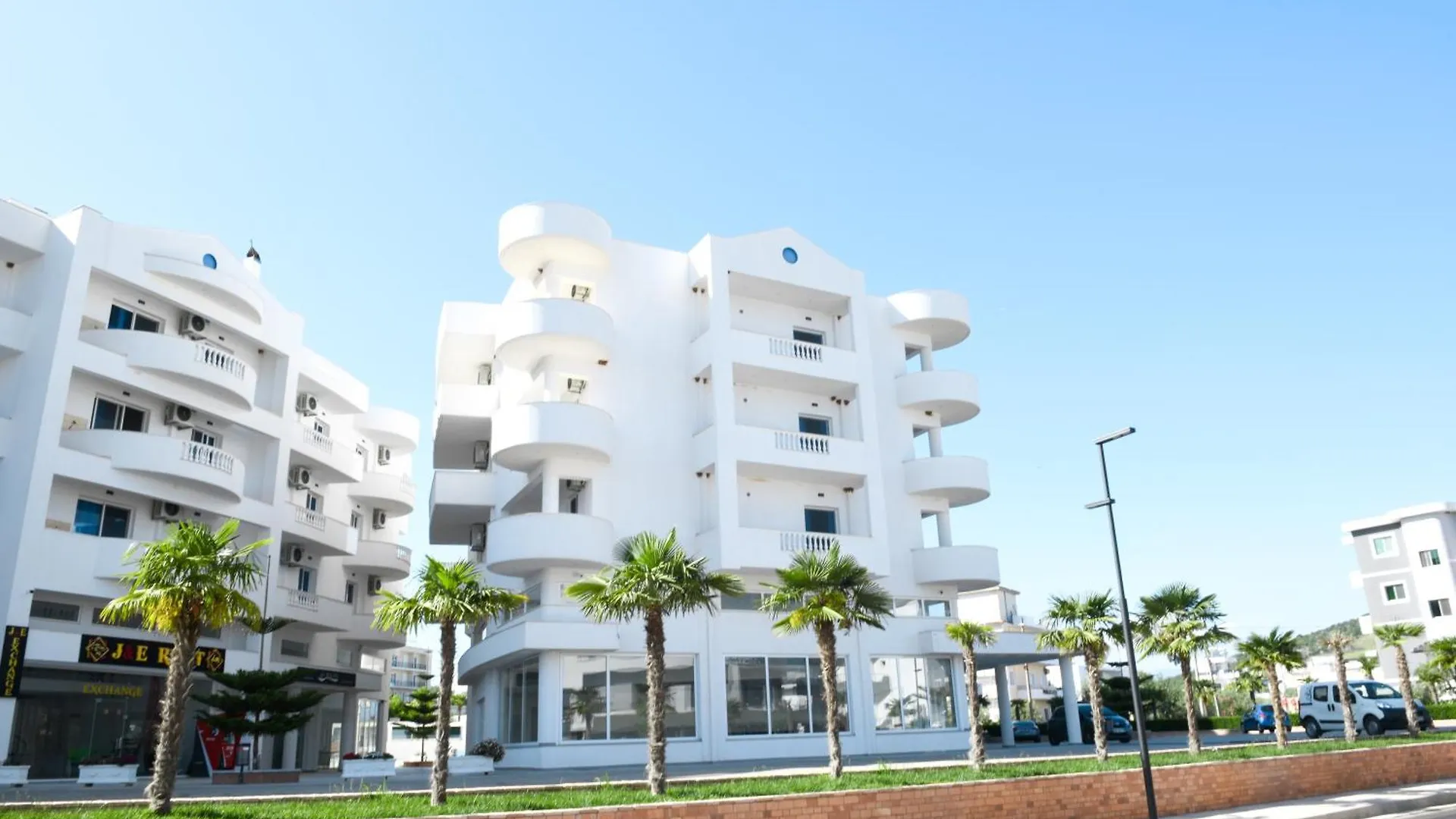 Captain'S Residence Ksamil Apartment